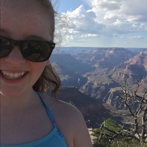 Meet your Posher, Anya